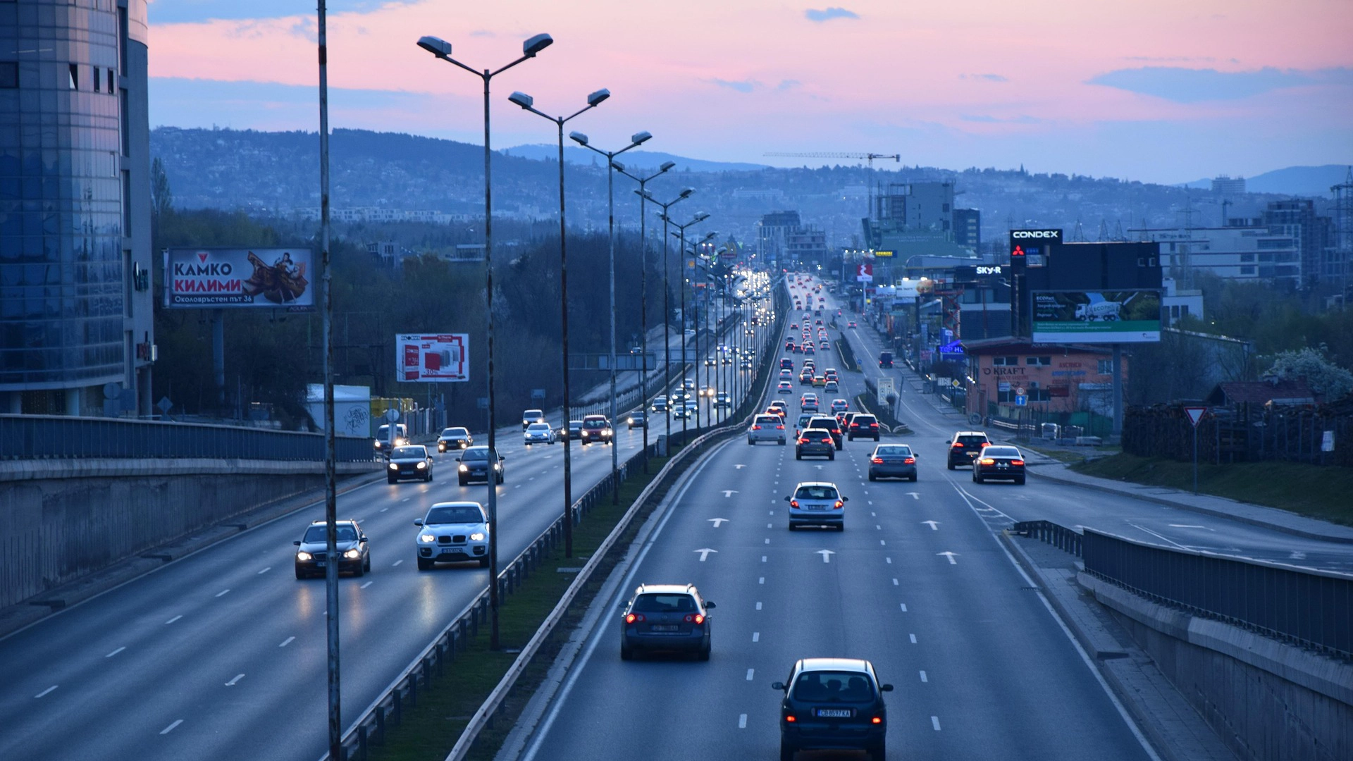 Traffic webcam hosting system